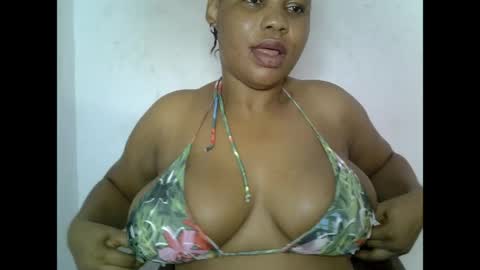 Snapshot of oneofdbestchubbygaloncb chatting on 2, 6, 2026 oneofdbestchubbygaloncb online show from 2, 6, 2026