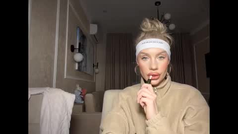 onesweet_baby online show from 7, 2, 2025