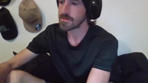 Snapshot of oniyoshiken chatting on 9, 9, 2025 oniyoshiken online show from 9, 9, 2025