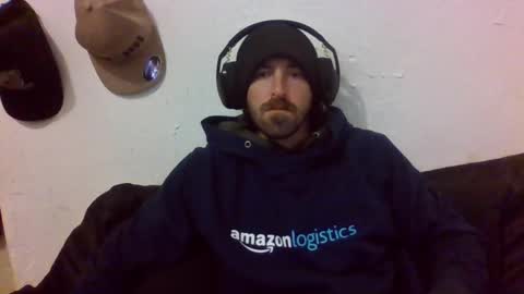 Snapshot of oniyoshiken chatting on 6, 10, 2025 oniyoshiken online show from 6, 10, 2025