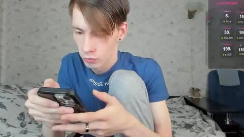 Snapshot of only_eric chatting on 12, 4, 2026 Erick online show from 12, 4, 2026