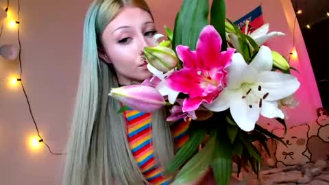 Snapshot of only_iva21 chatting on 18, 4, 2026 Iva online show from 18, 4, 2026