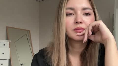 Snapshot of only_this chatting on 15, 4, 2026 only_this online show from 15, 4, 2026