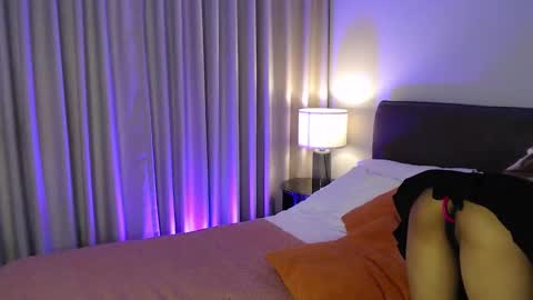 Lily Peach  -   online show from 1, 2, 2026