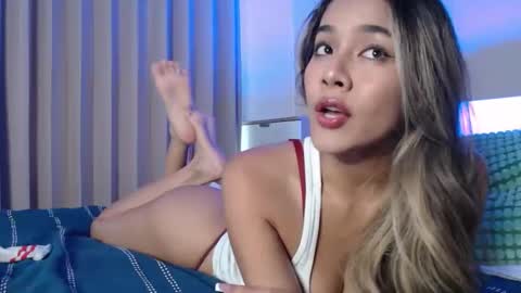 Lily Peach  -   online show from 14, 4, 2026