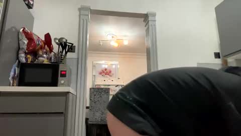 onlyloveyoutwice2016 online show from 3, 11, 2025