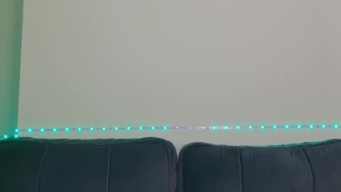 Xandra online show from 1, 3, 2025