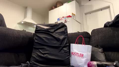 onthecumup69 online show from 4, 2, 2026