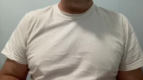 Snapshot of onthedlhere chatting on 2, 1, 2025 onthedlhere online show from 2, 1, 2025