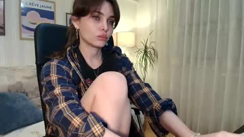 ophelia blue online show from 14, 1, 2026