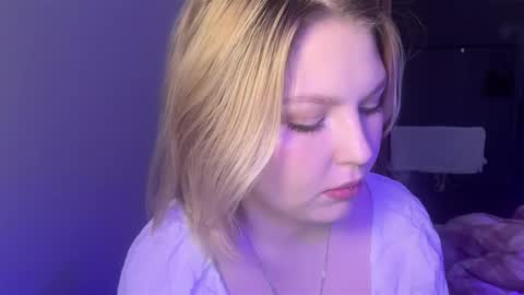 Snapshot of opheliaritz chatting on 20, 12, 2025 Ophelia online show from 20, 12, 2025