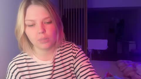 Snapshot of opheliaritz chatting on 21, 12, 2025 Ophelia online show from 21, 12, 2025