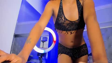 Oriana online show from 4, 3, 2025