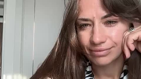 Snapshot of orilayne chatting on 23, 3, 2026 Aksya online show from 23, 3, 2026