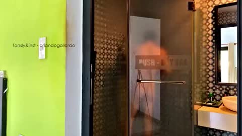 Fansly and Instagram -  online show from 8, 1, 2026