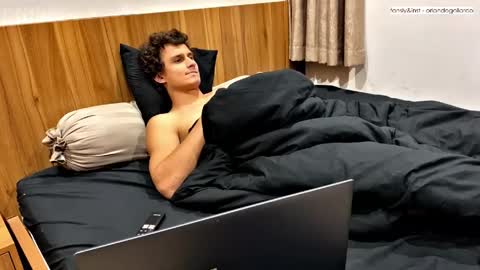 Fansly and Instagram -  online show from 16, 4, 2026