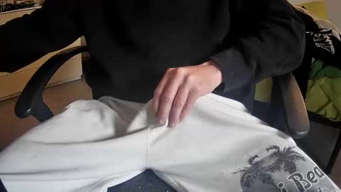 Snapshot of orobrus chatting on 30, 10, 2025 Oroborus online show from 30, 10, 2025