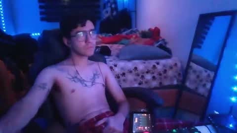 Snapshot of oscar252s chatting on 26, 11, 2025 Oscar online show from 26, 11, 2025