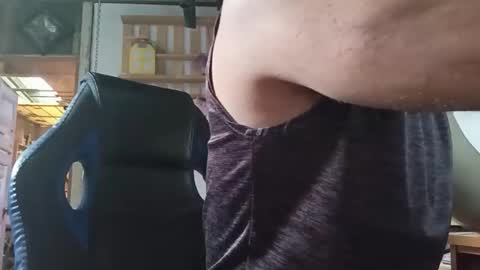 Snapshot of oscar978156 chatting on 7, 6, 2026 Osquitar online show from 7, 6, 2026