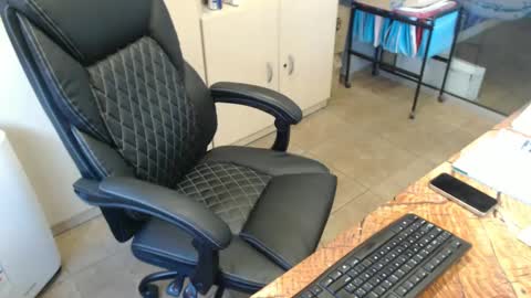 Snapshot of oscar_msng chatting on 23, 9, 2025 Oscar online show from 23, 9, 2025