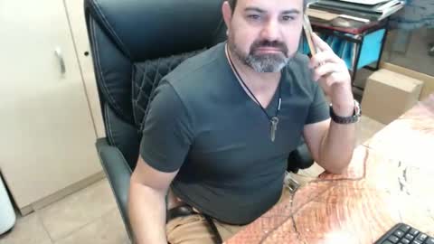 Snapshot of oscar_msng chatting on 12, 1, 2026 Oscar online show from 12, 1, 2026