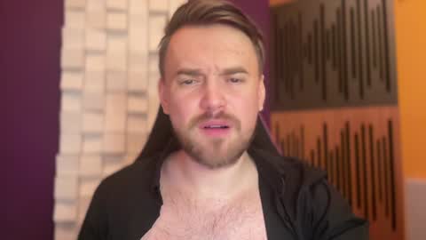 Oscar Steel Savage online show from 30, 1, 2025