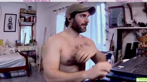Osito Blanco online show from 8, 6, 2026
