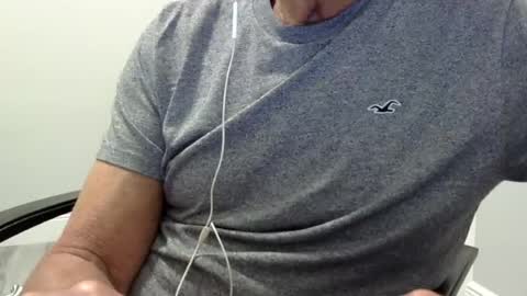 Snapshot of ossibottom chatting on 26, 6, 2026 Ossi online show from 26, 6, 2026