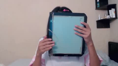 Snapshot of otakutransgurl chatting on 8, 11, 2025 RACHEL CHOW online show from 8, 11, 2025