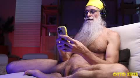 Snapshot of ottozeus chatting on 14, 4, 2026 Otto Zeus online show from 14, 4, 2026