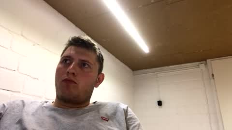 outflayd online show from 10, 4, 2026