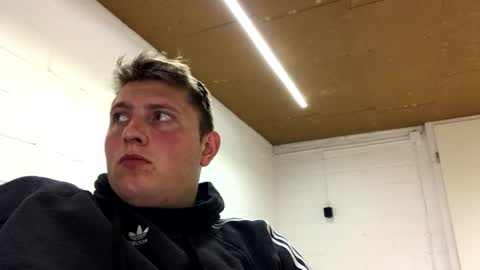 outflayd online show from 18, 4, 2026