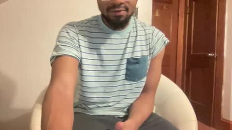 outofhisleague_ online show from 14, 4, 2026