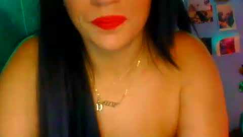 Snapshot of ovmilf chatting on 22, 12, 2025 ovmilf online show from 22, 12, 2025