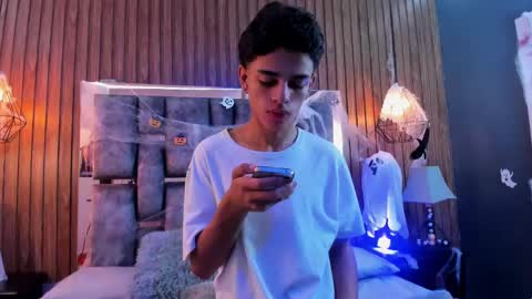 Owen Johnson online show from 2, 11, 2025