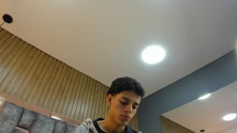 Snapshot of owen__johnson chatting on 19, 4, 2026 Owen Johnson online show from 19, 4, 2026