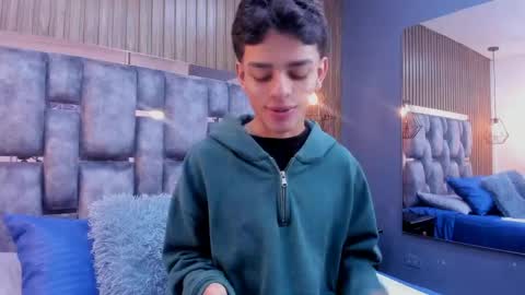 Snapshot of owen__johnson chatting on 1, 6, 2026 Owen Johnson online show from 1, 6, 2026