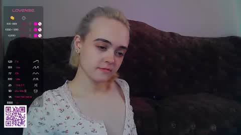 Snapshot of oxcysecret chatting on 18, 6, 2026 Oxcy online show from 18, 6, 2026