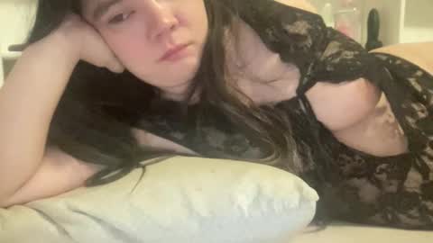 Snapshot of oxovickyoxo chatting on 9, 2, 2026 oxovickyoxo online show from 9, 2, 2026