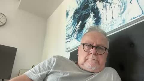 Snapshot of ozhairybearxxxx chatting on 9, 11, 2025 ozhairybearxxxx online show from 9, 11, 2025