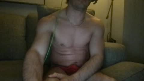 Snapshot of ozsurferboy773375 chatting on 18, 6, 2026 Hrny aussie surfer online show from 18, 6, 2026