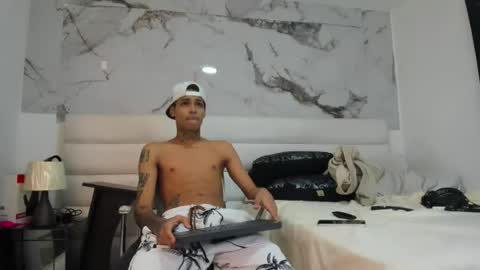 Snapshot of ozuna_hot_ chatting on 2, 7, 2026 ozuna_hot_ online show from 2, 7, 2026