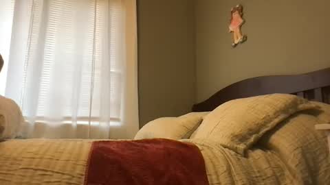 ozzie322516 online show from 27, 2, 2026