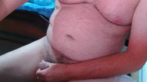 Snapshot of ozzieozzieoi chatting on 26, 11, 2025 HairyolOz online show from 26, 11, 2025