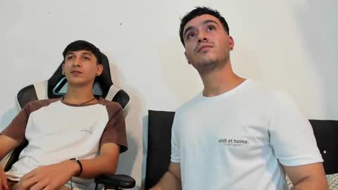 Snapshot of p_jhon chatting on 3, 2, 2025 P online show from 3, 2, 2025