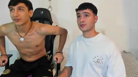 Snapshot of p_jhon chatting on 12, 2, 2025 P online show from 12, 2, 2025