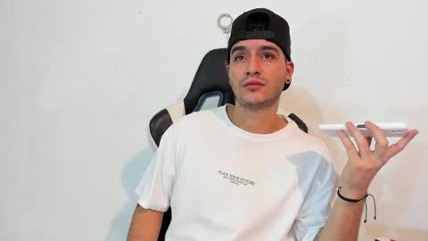 Snapshot of p_jhon chatting on 14, 2, 2025 P online show from 14, 2, 2025