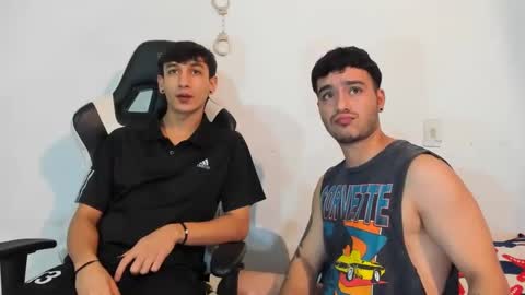 Snapshot of p_jhon chatting on 24, 2, 2025 P online show from 24, 2, 2025