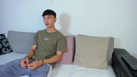 Snapshot of p_jhon chatting on 18, 9, 2025 P online show from 18, 9, 2025