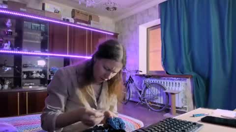 Snapshot of pa1e_pr1ncess chatting on 25, 5, 2026 Ella online show from 25, 5, 2026